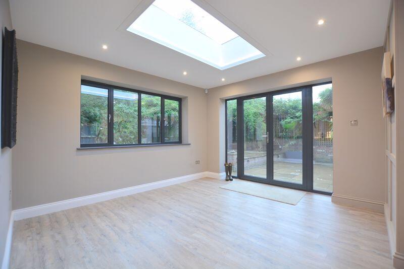 House in Rickmansworth, Chorleywood - View 5