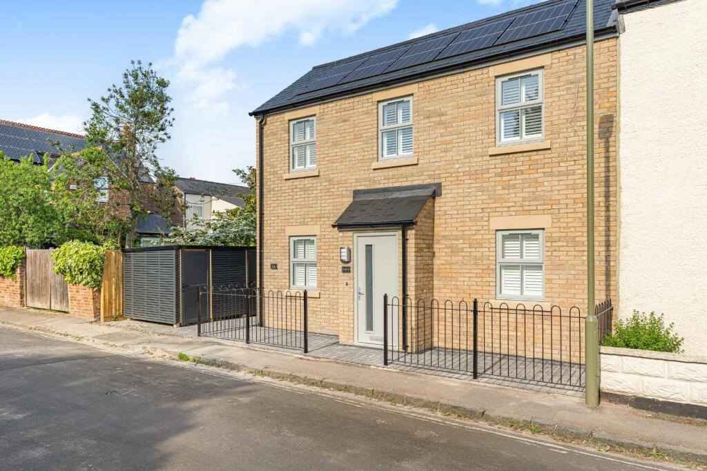 Main image of property: Gardiner Street, Headington, Oxford