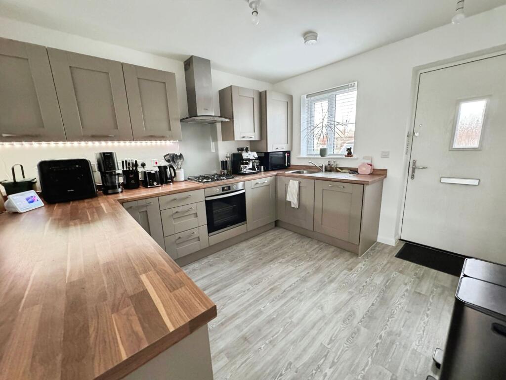Thorneywood Road, Drakelow, DE15 photo 3