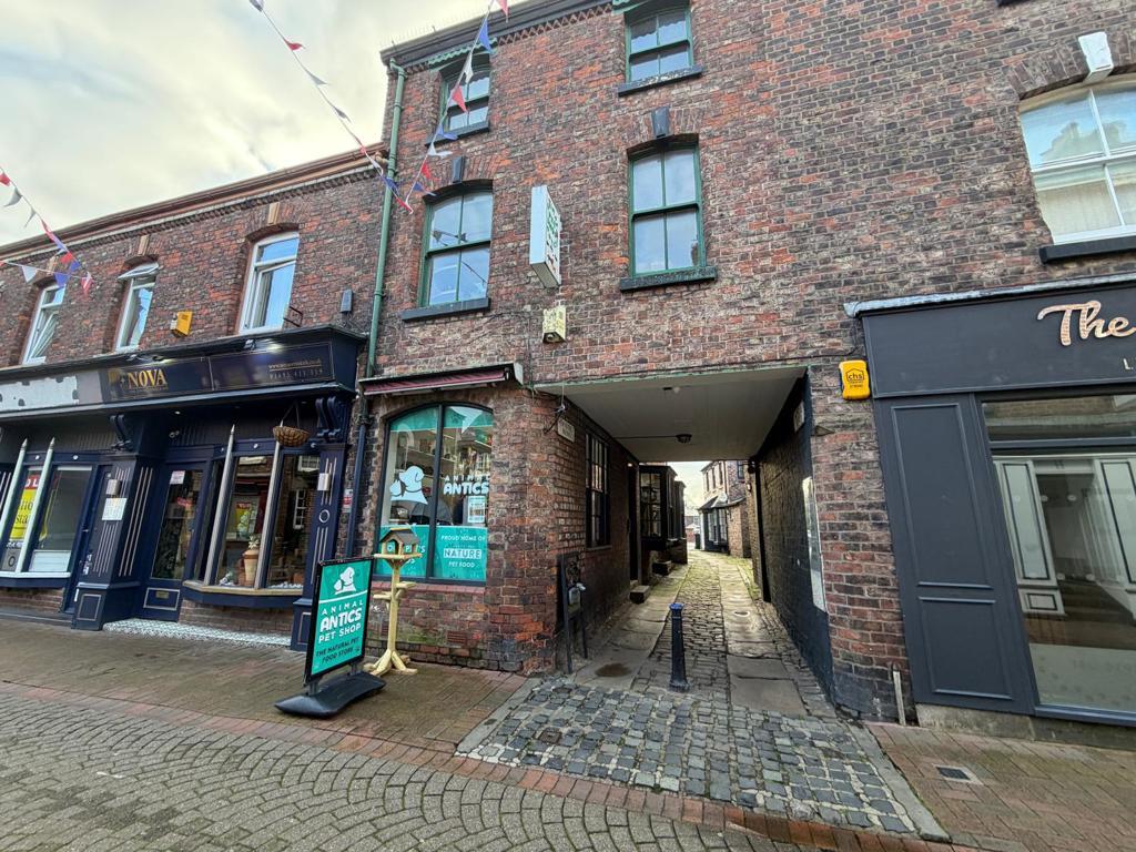 Main image of property: 32 Burscough Street, Ormskirk, Ormskirk, L39