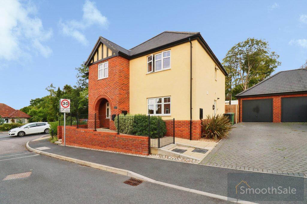 4-bed detached on Sidney Bunn Way, Norwich, NR8 6BQ, £410,000