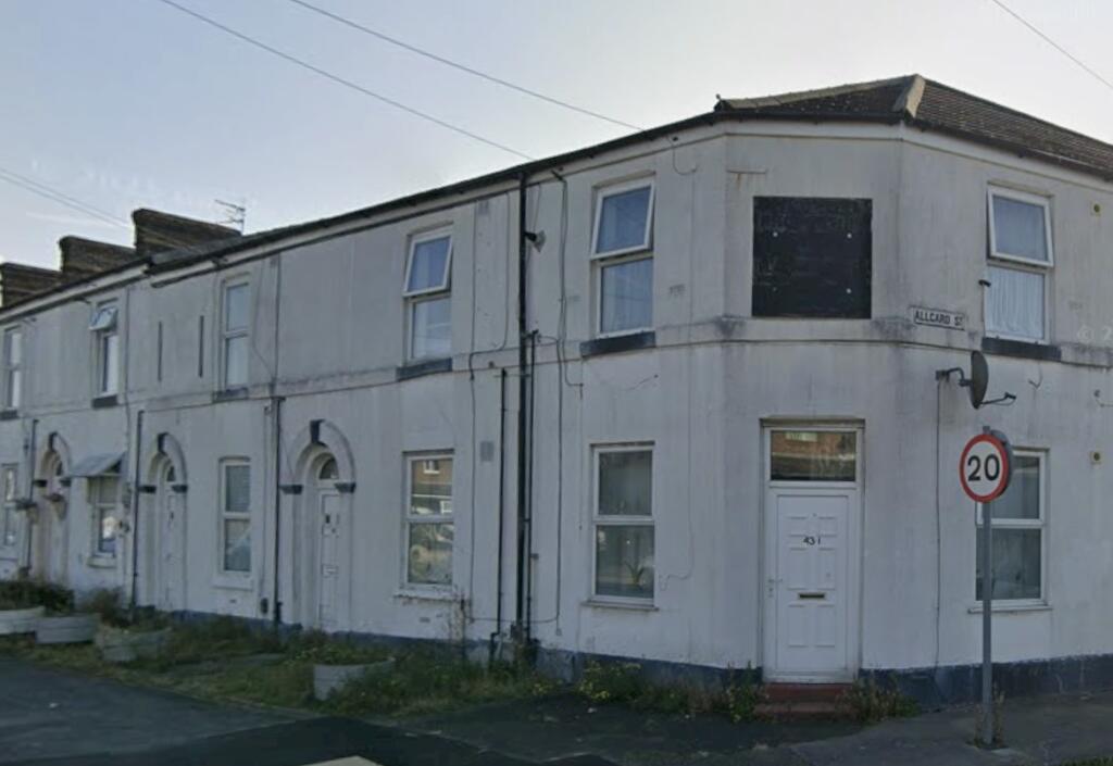 Main image of property: Folly Lane, Warrington WA5 0ND