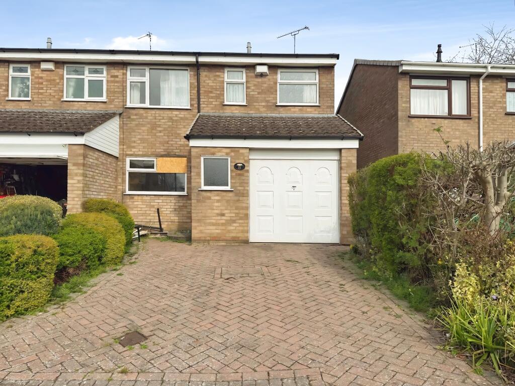 Main image of property: 21 Bracadale Close, Binley, Coventry, West Midlands CV3 2PF