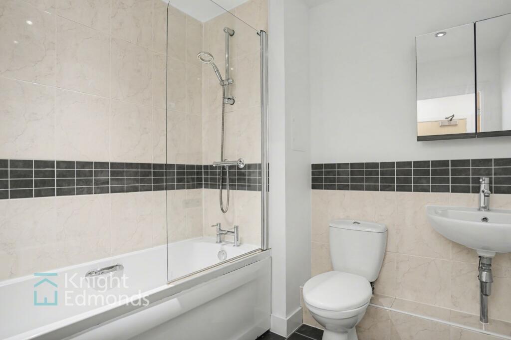 Apartment in Rochester - View 5
