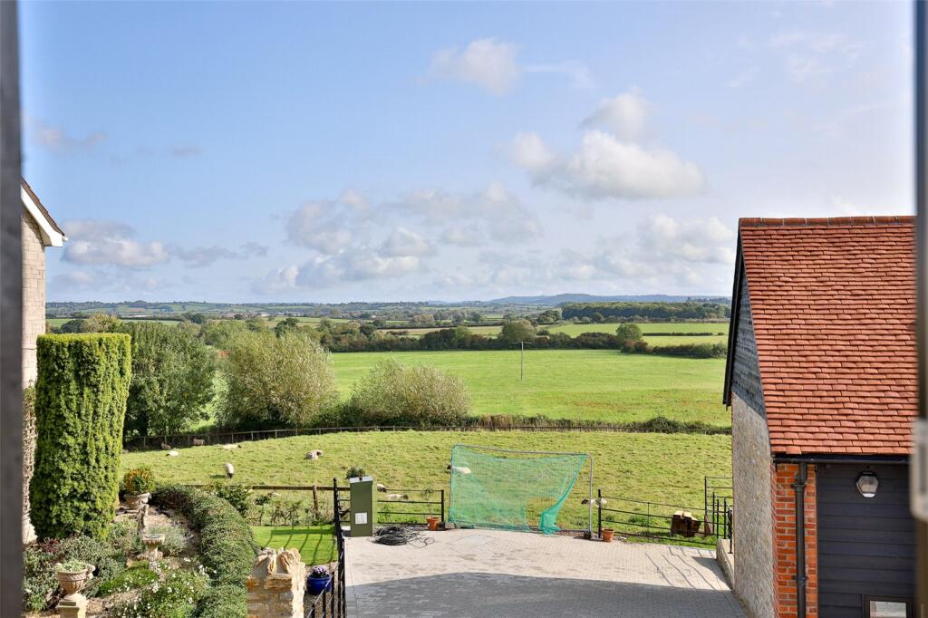 4 St. Marys Barns, Stalbridge, Sturminster Newton, Dorset, DT10 photo 4