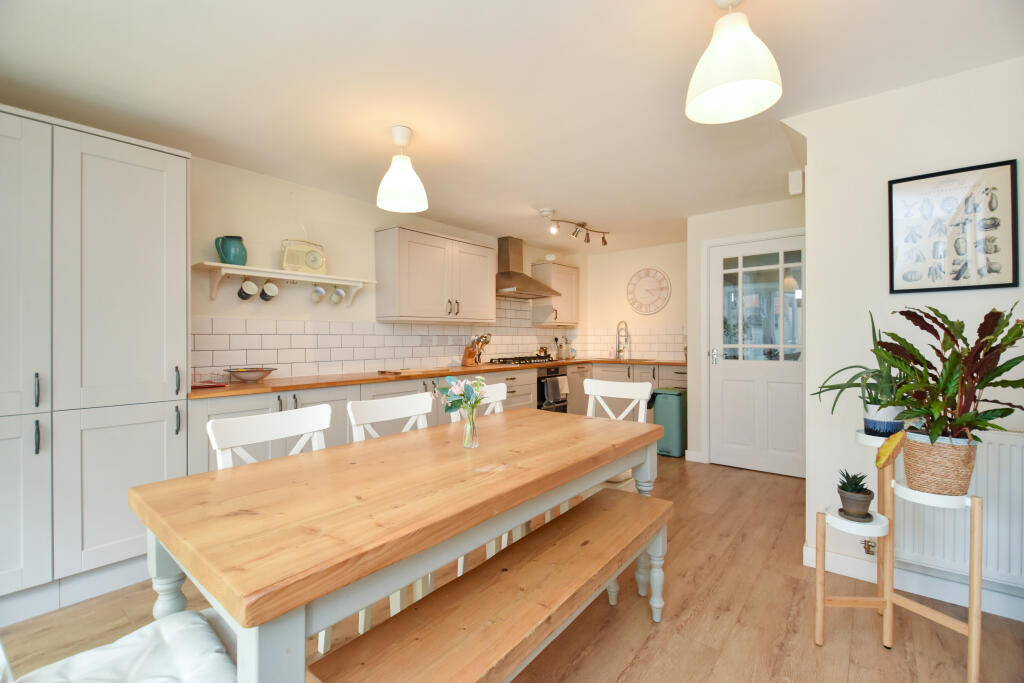 House in Exeter - View 3
