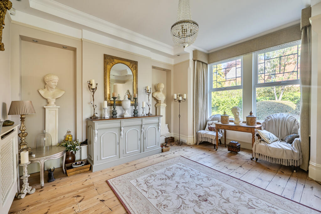 House in Swindon - View 5