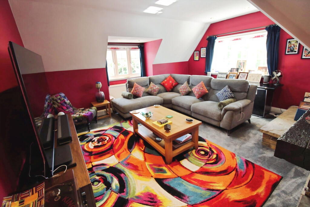 Apartment in Harrow - View 4