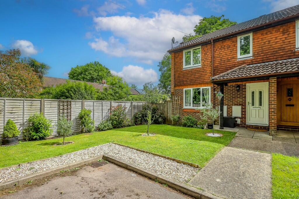 Main image of property: Hawthorn Court, Rival Moor Road, Petersfield, Hampshire, GU31