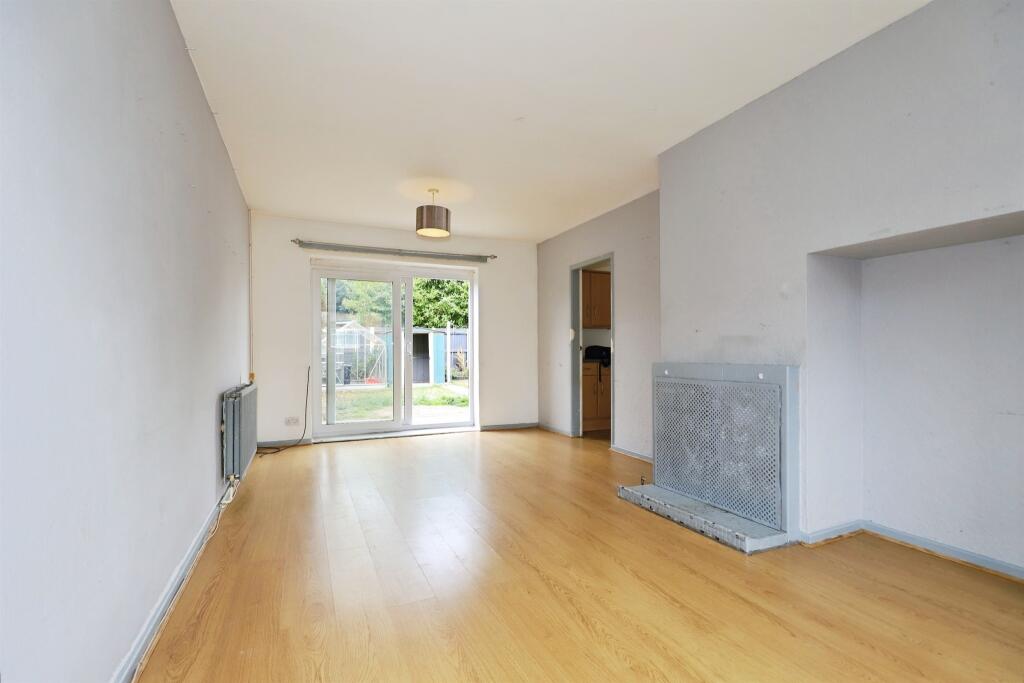House in Wolverhampton, Ashmore Park - View 4