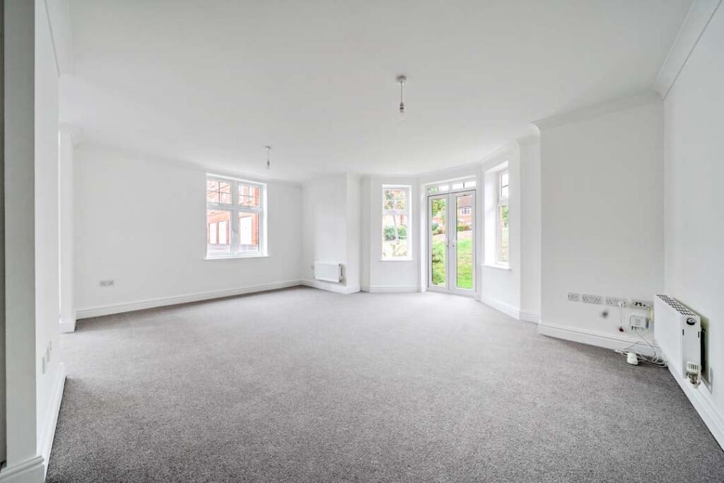 Vivary House, KInglake Drive, Taunton, TA1 photo 3