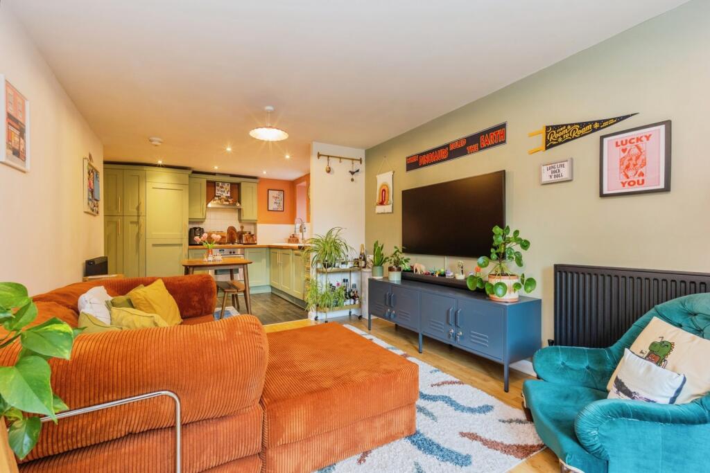Apartment in Manchester - More