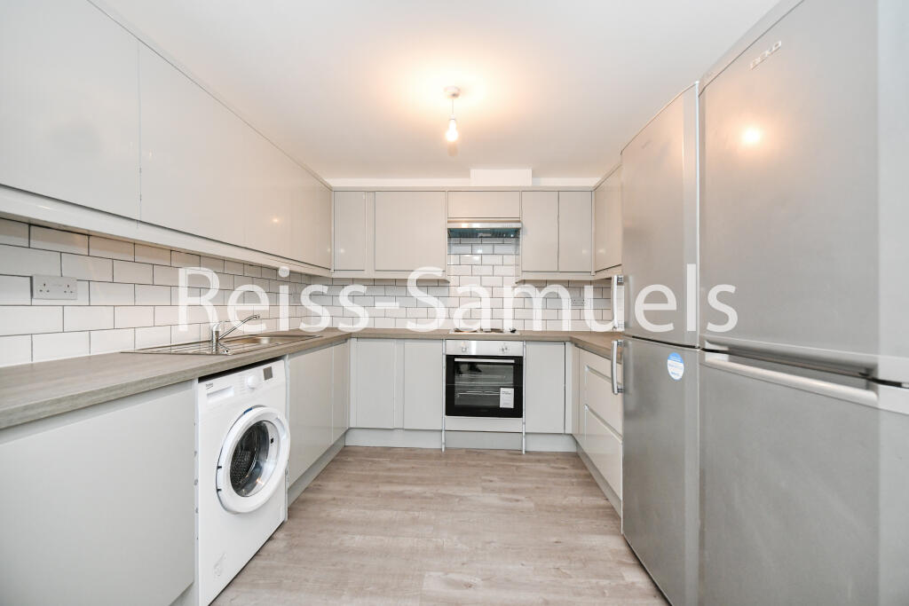 6 bedroom terraced house for rent
