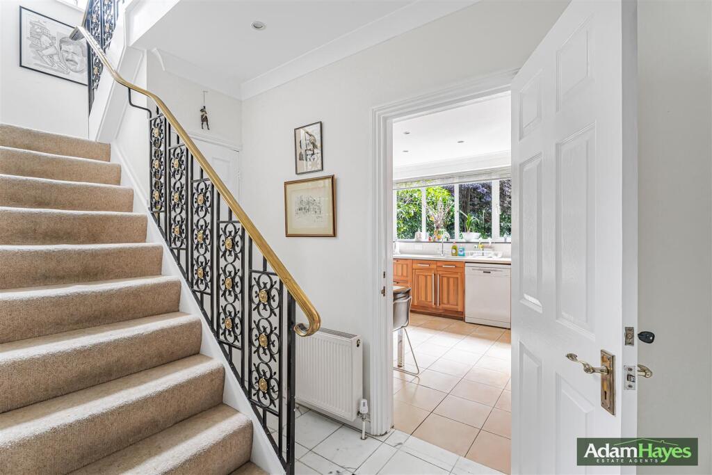 House in London - View 4