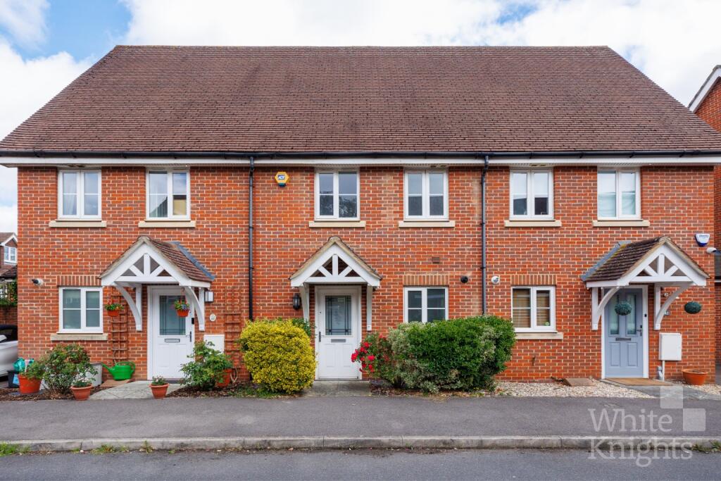 Main image of property: Ducketts Mead, Shinfield, Reading, Berkshire, RG2 9GY