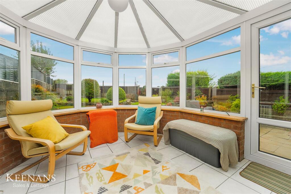 Highfield Close, Oswaldtwistle, Accrington photo 3