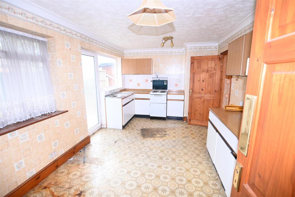 House in Southend-on-Sea - View 3