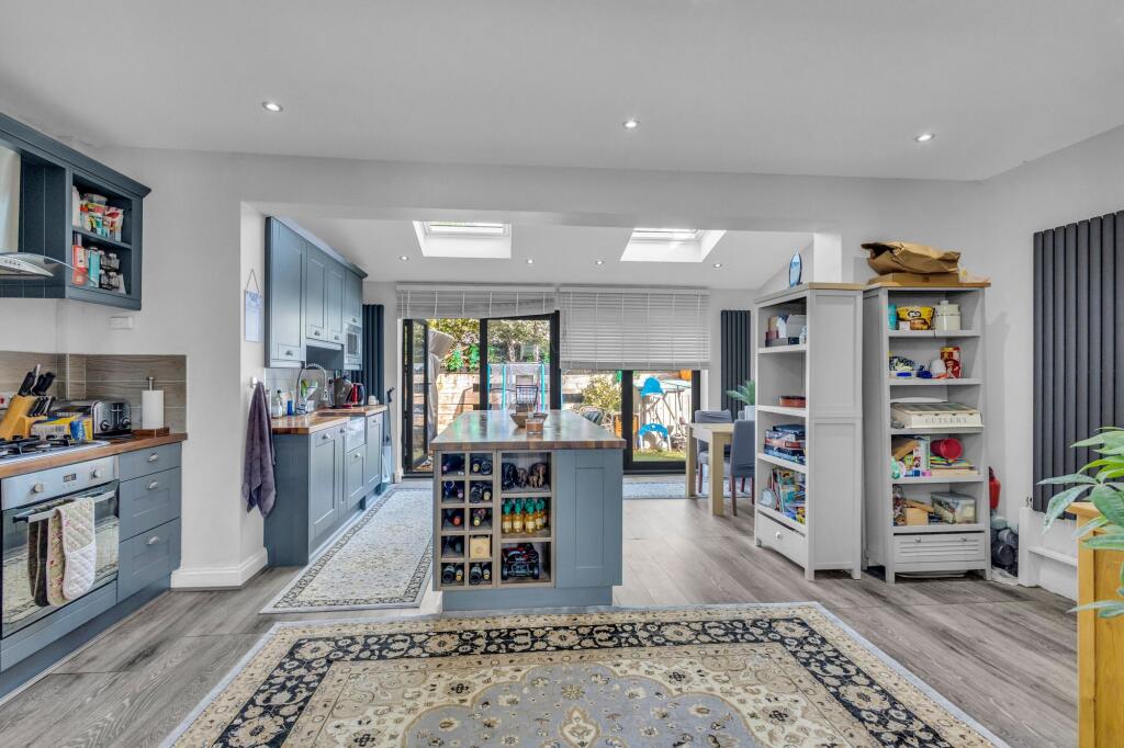 House in London, Manchester Estate, Isle of Dogs - View 4
