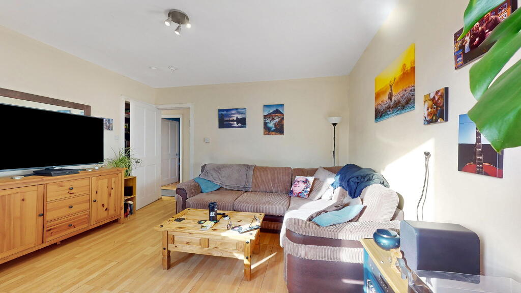 Apartment in Paisley - More