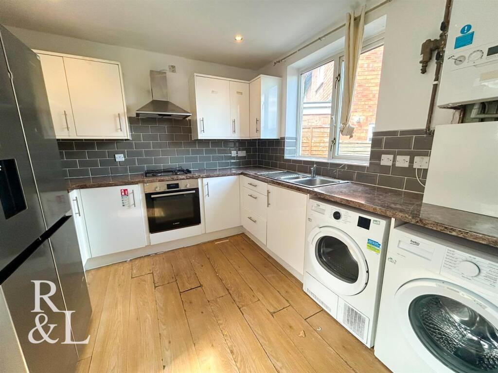 House in Wolverhampton - View 4