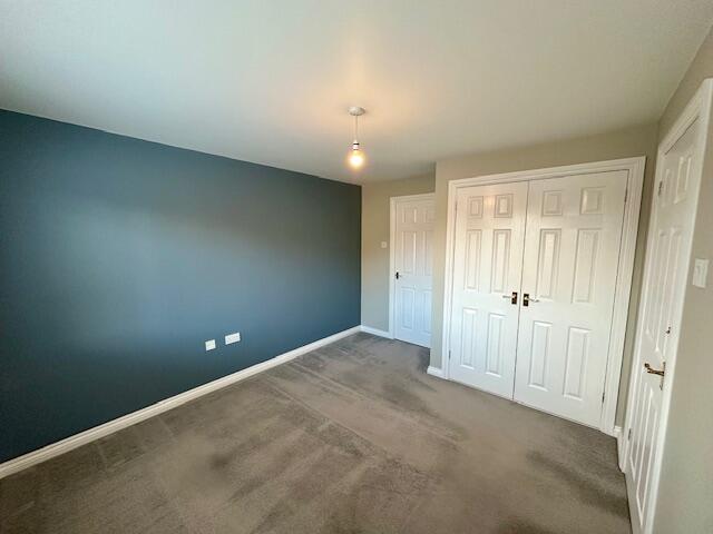 House in Northampton, Wellingborough - More
