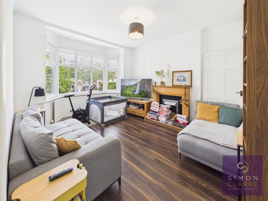 Main image of property: Oakleigh Road North, Whetstone, N20