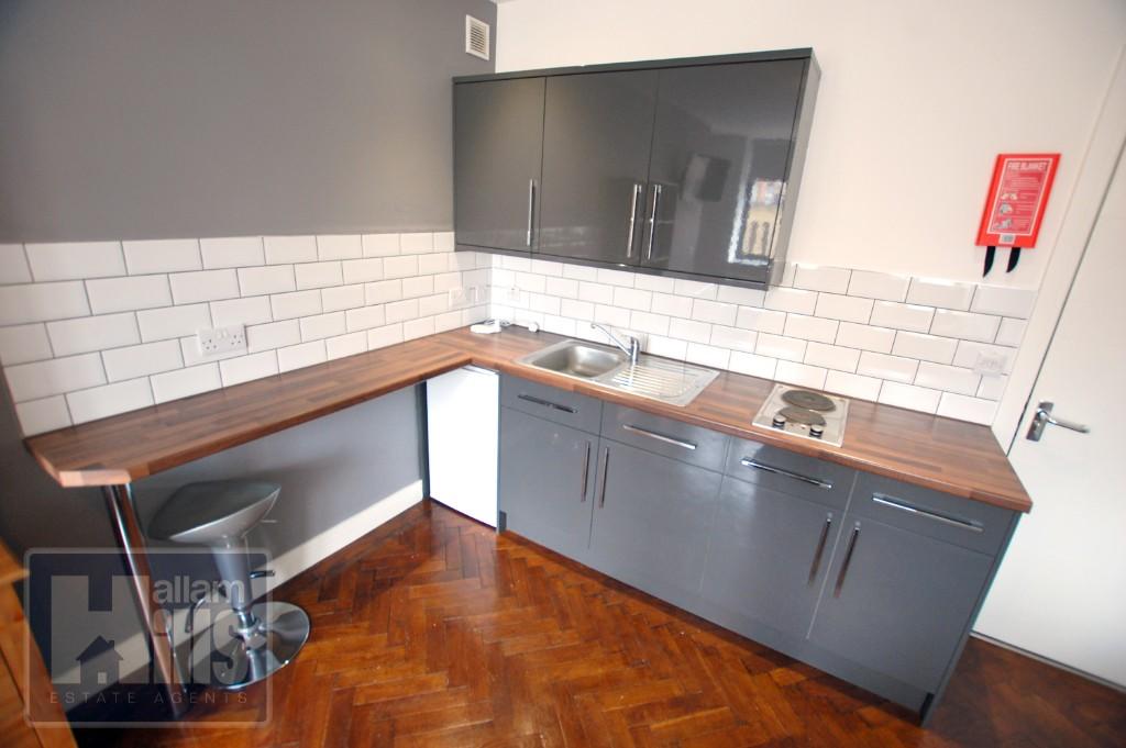 Studio flat for rent