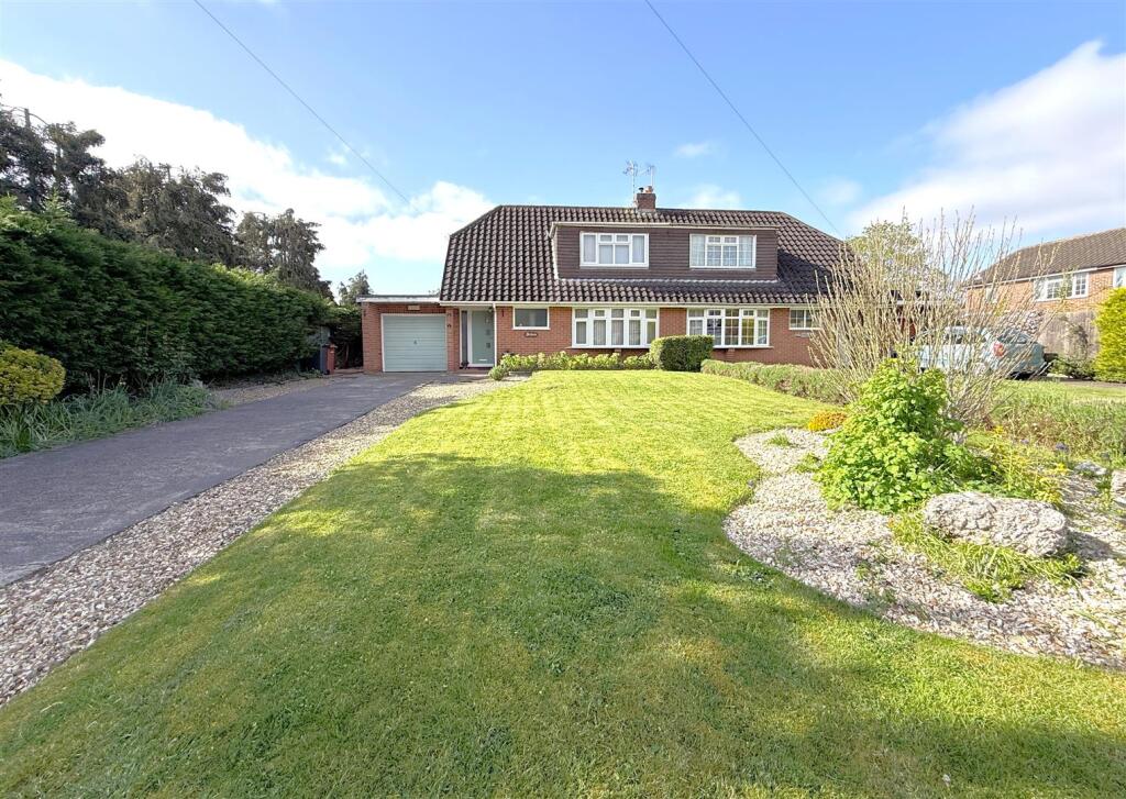 Main image of property: Chapel Street, Bottesford