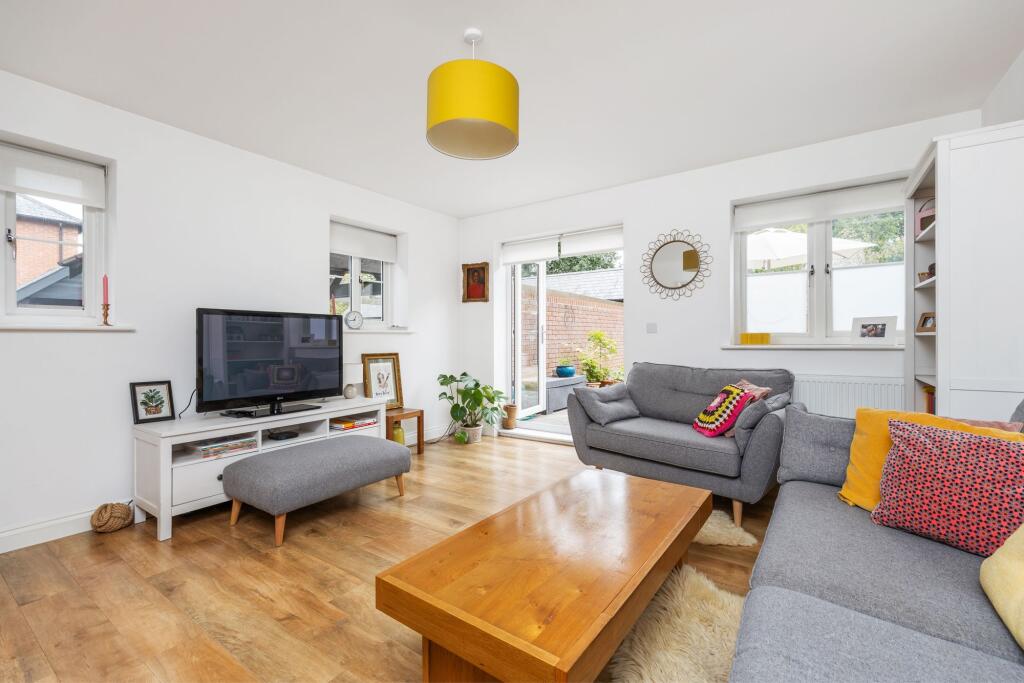 House in Winchester, Colden Common - View 5