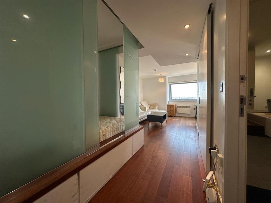 Main image of property: Beetham Tower, Old Hall St, Liverpool, L3