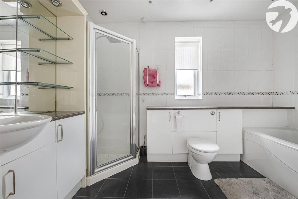 House in London - View 6