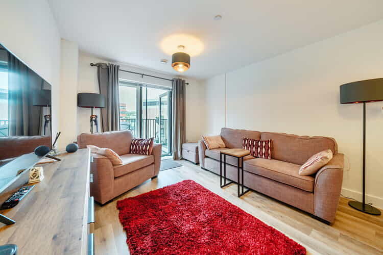 Apartment in Bracknell - View 4