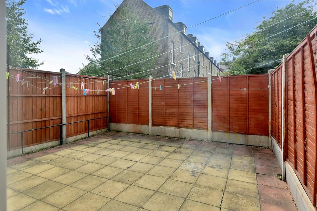 4 bedroom terraced house for rent