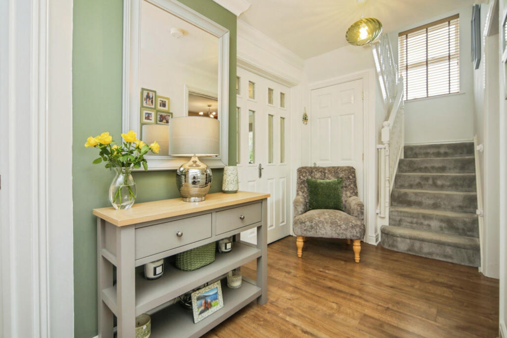 House in Ipswich, Grange Farm, Kesgrave - View 4