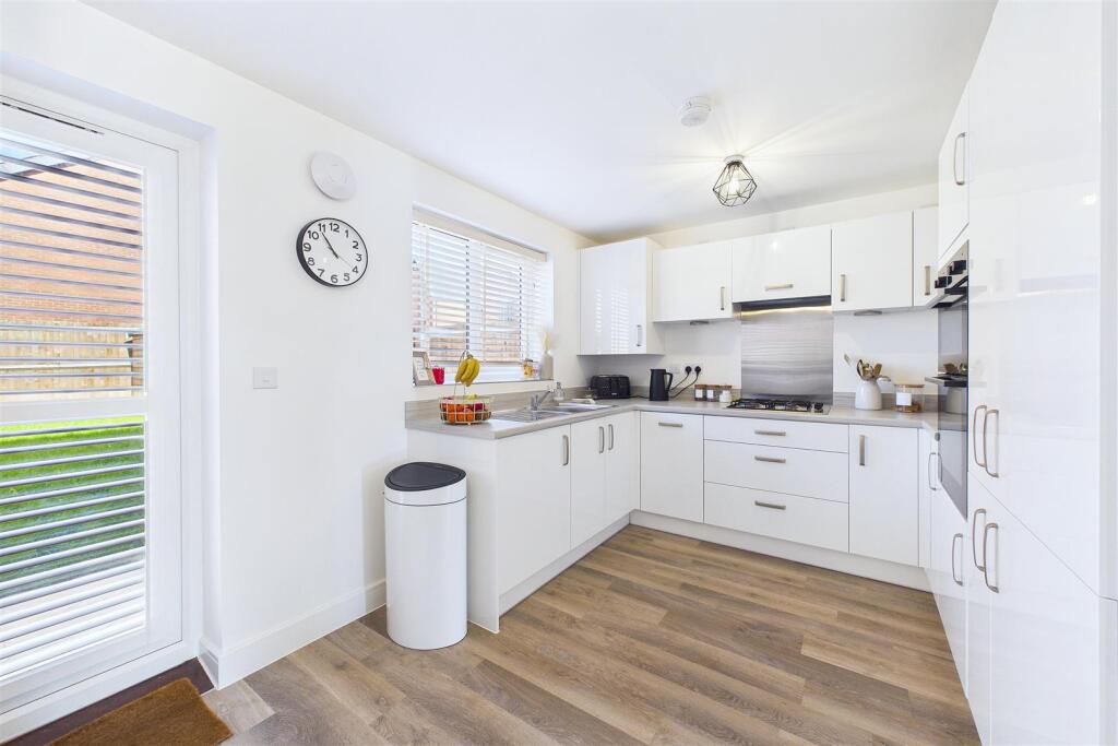 Modern living on Nailsea’s countryside edge - More