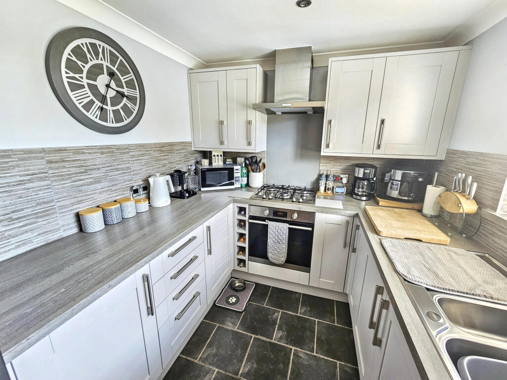 Burdett Grove, Whittlesey, Peterborough, Cambridgeshire photo 3