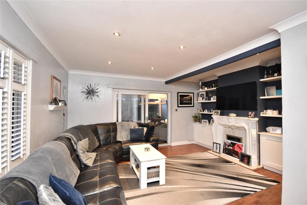 Welland Road, Shaw, Oldham, Greater Manchester, OL2 photo 4