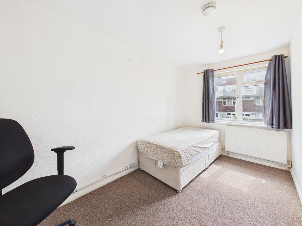 Main image of property: Room 4, Pegasus Road