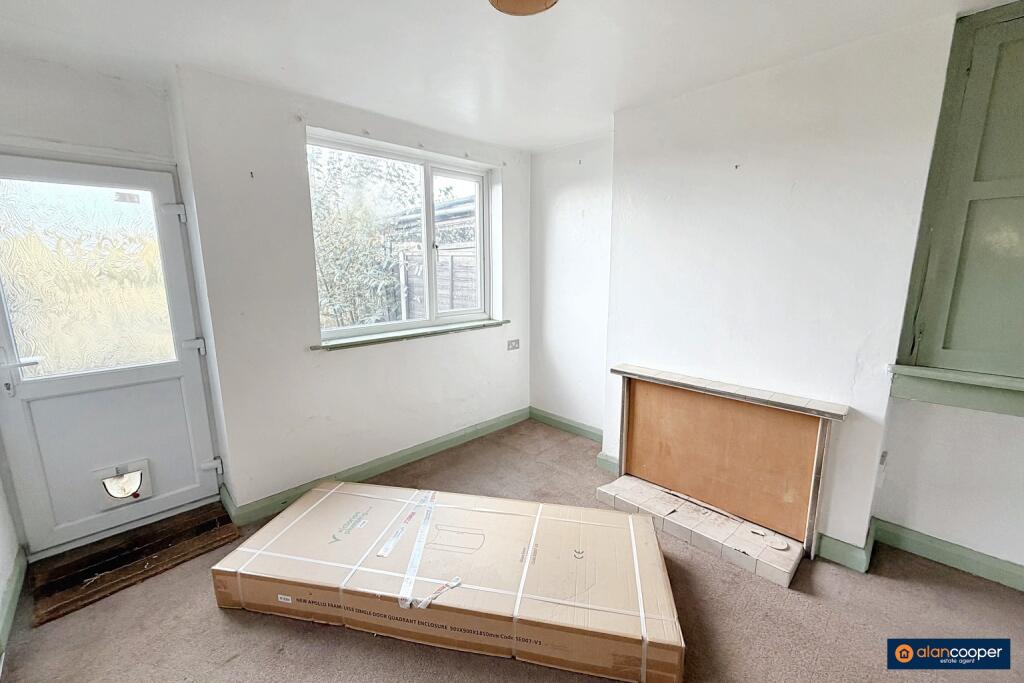Tenlons Road, Stockingford, Nuneaton, CV10 7HT photo 3