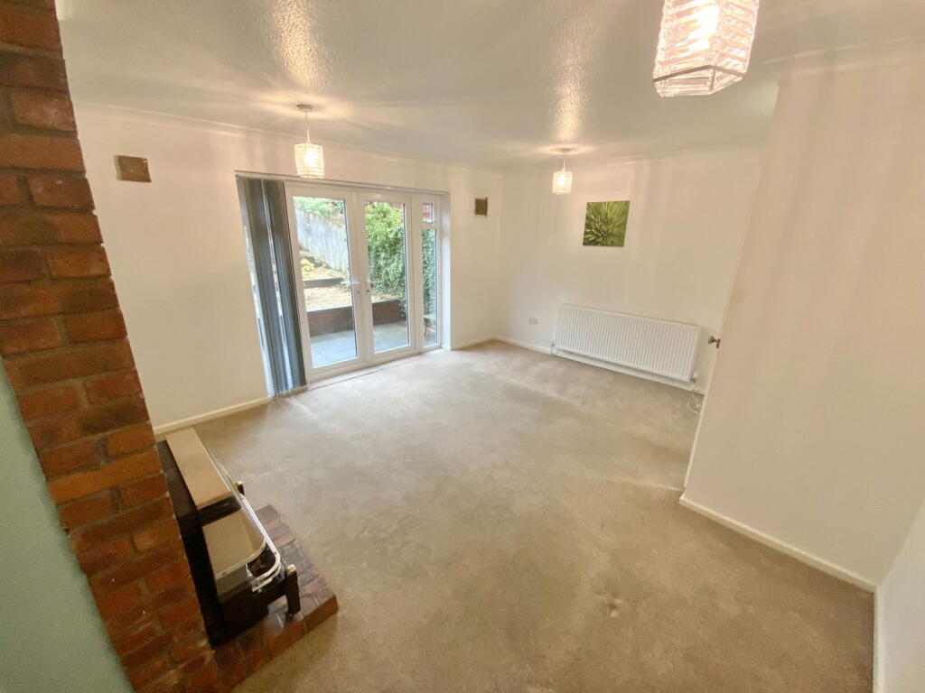 House in Dudley, West Midlands - View 4