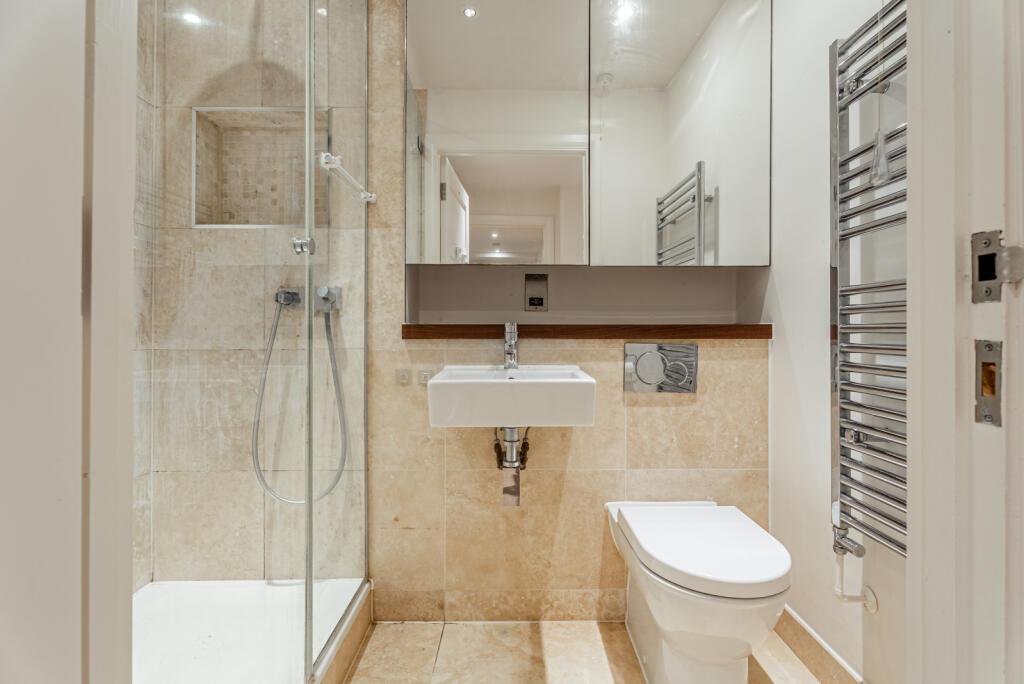 Additional image 12 of Thompsons Close, Harpenden, Hertfordshire, AL5