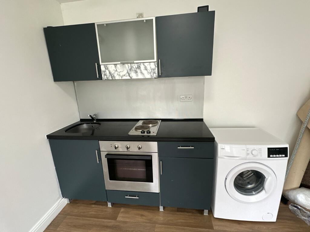 Apartment in Calderdale, West Yorkshire - More