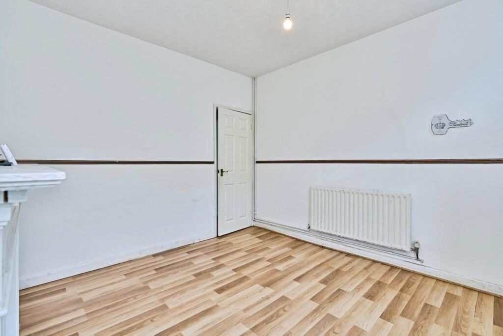 House in Wolverhampton, West Midlands - View 4