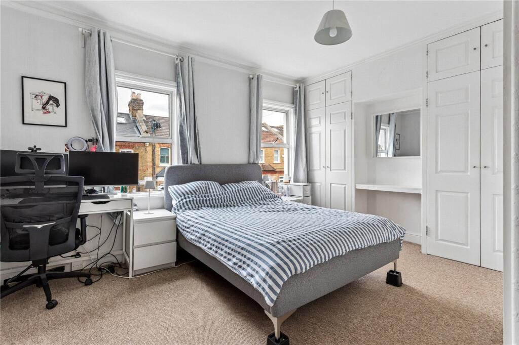 House in London - View 4