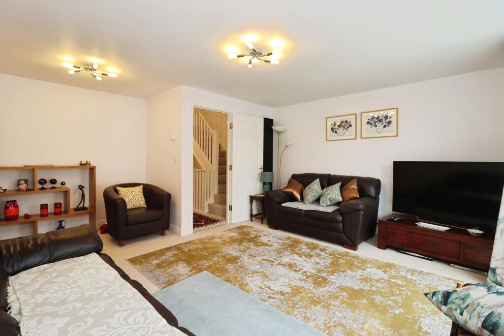 House in Thornbury, South Gloucestershire - View 4