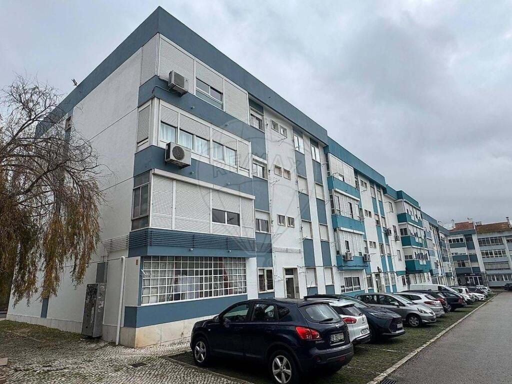 Main image of property: Lisbon, Loures