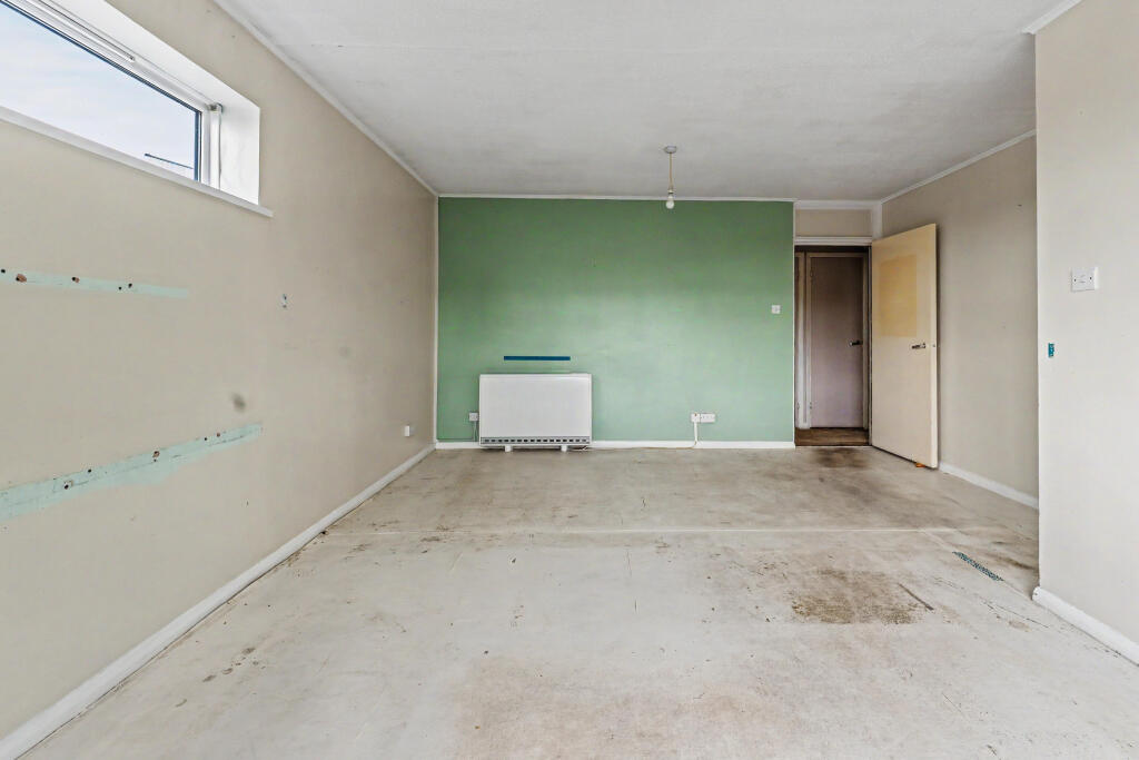 Apartment in Guildford, Surrey - View 3
