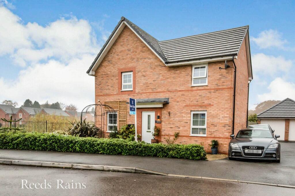 Juniper Avenue, Somerford, Congleton, Cheshire, CW12 photo 2