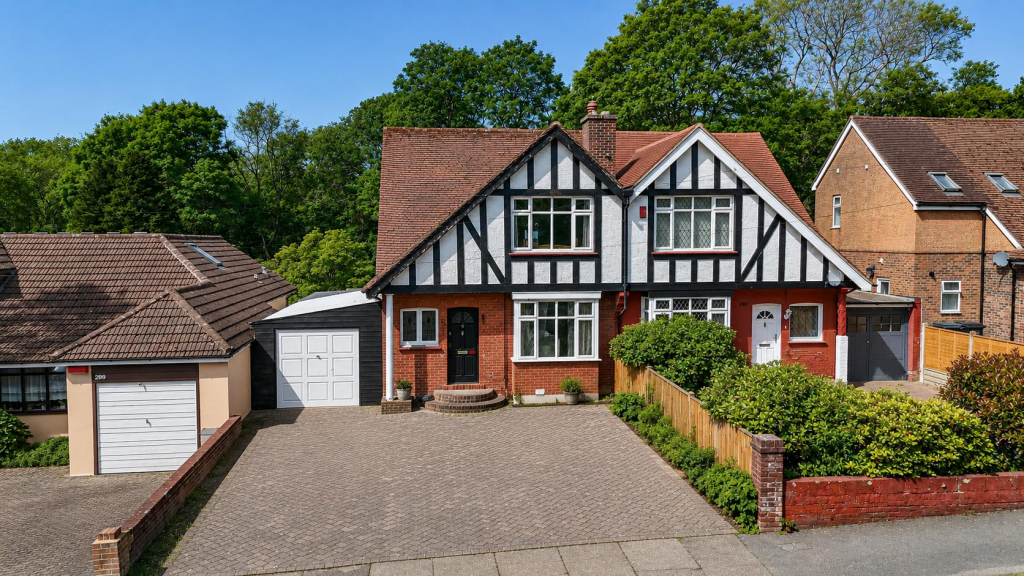3-bed semi-detached on St. Helens Road, Hastings, £350,000