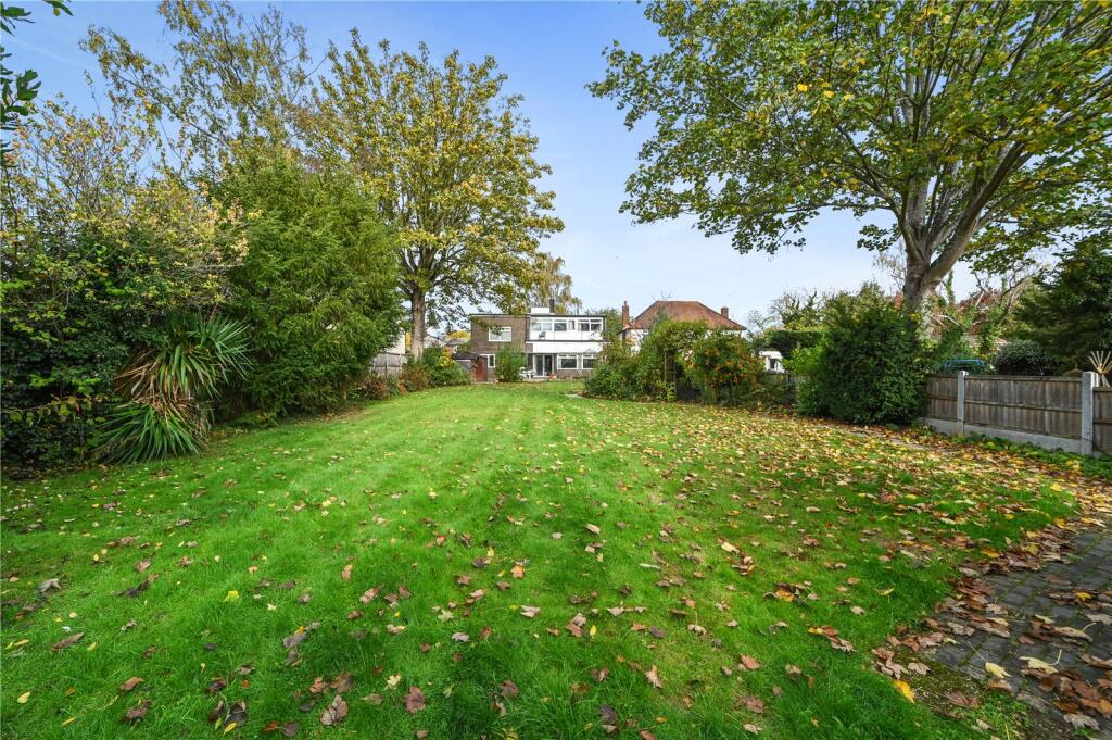 Mulberry Green, Old Harlow, Essex, CM17 photo 3